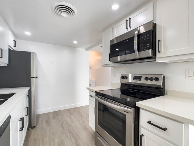 Photo - Fringe on 15th