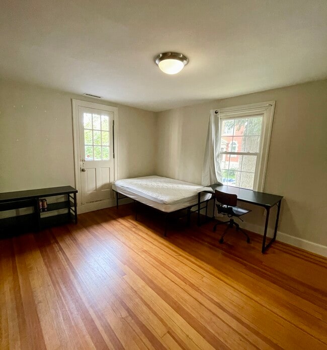 Photo - 1860 Commonwealth Ave Unit 1860