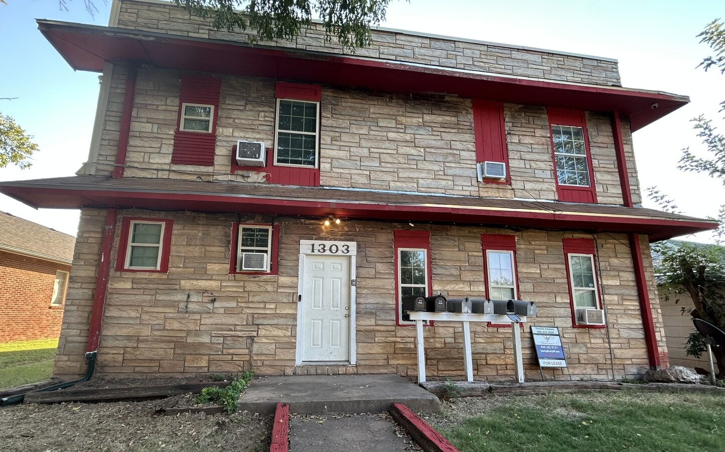 Photo - 1303 Bell St