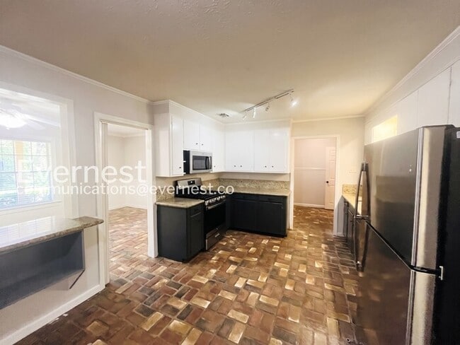 Photo - 114 Rollingwood Dr