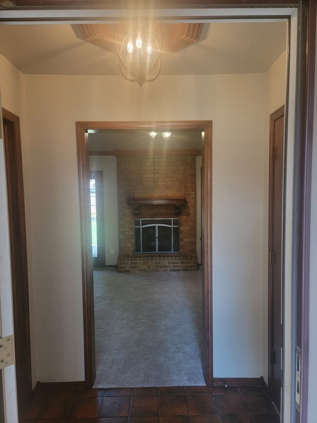 Photo - 813 Waterview Rd