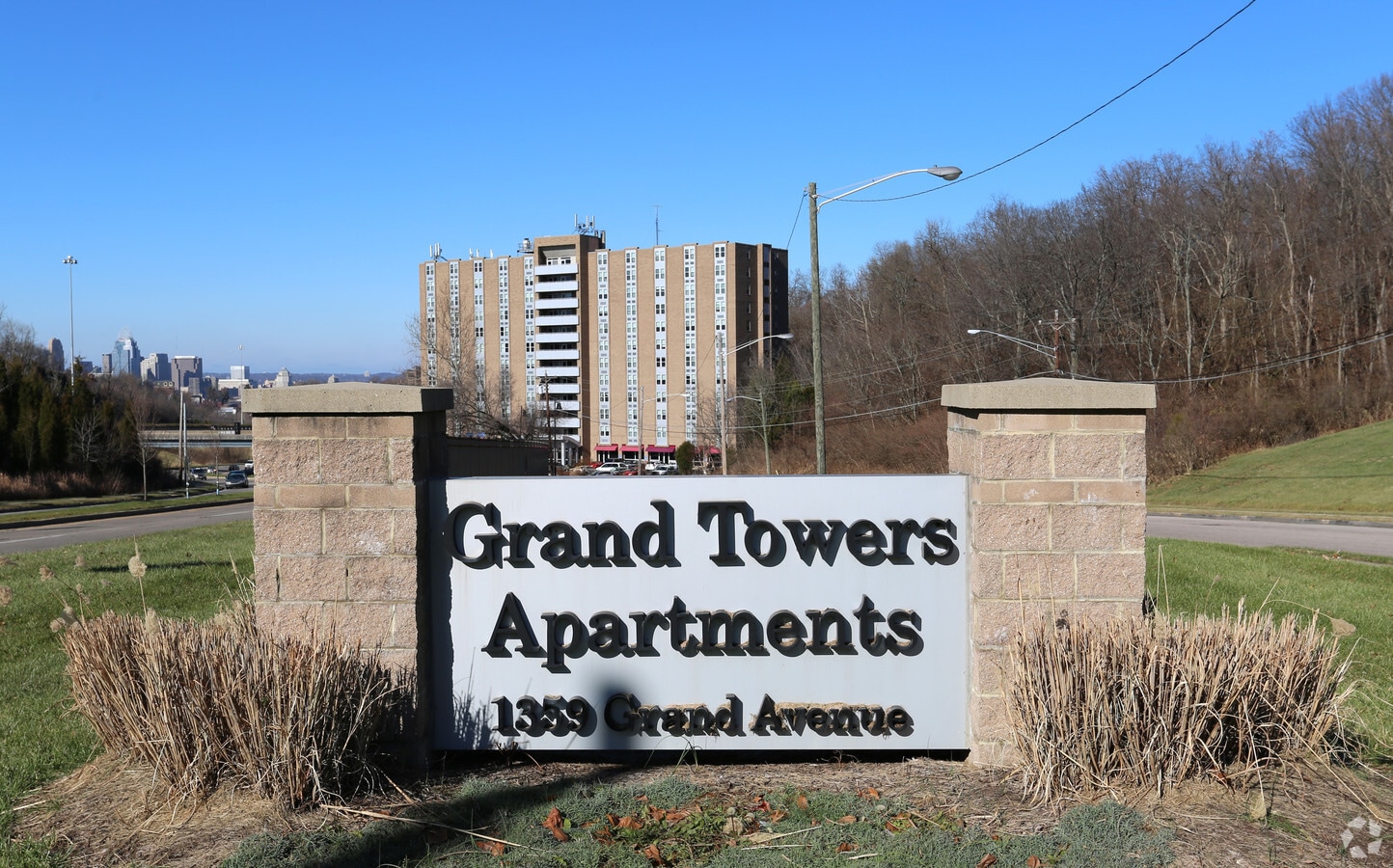 Photo - Grand Towers Apartments