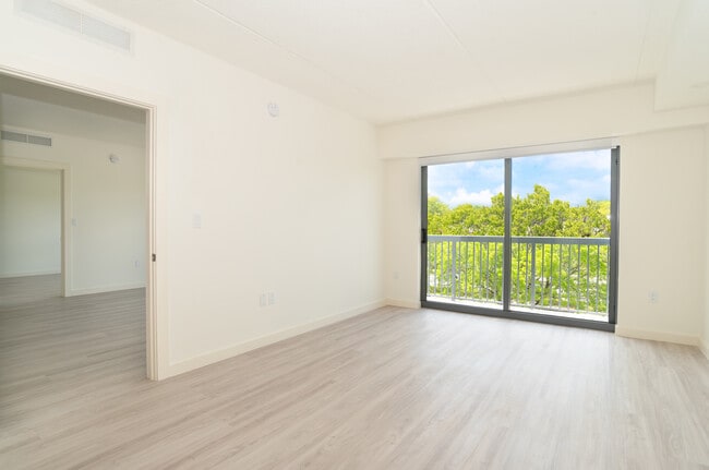 Photo - Silver Bluff Underline