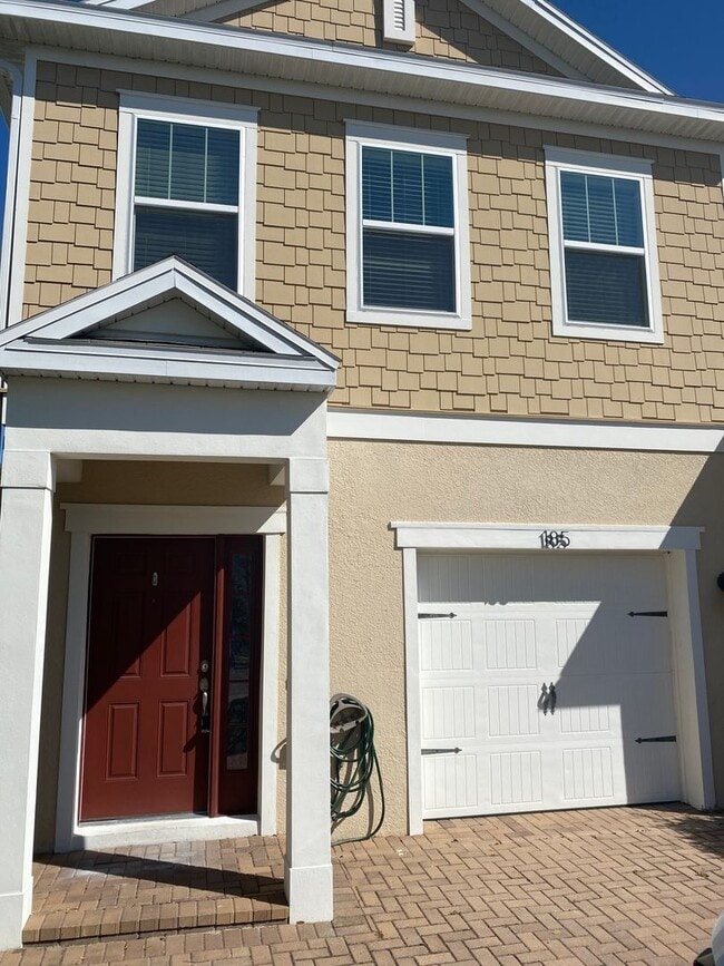 Photo - 3 BEDROOOMS. 2.5 BATHROOM TOWNHOME NEAR THE HEART OF OVIEDO!