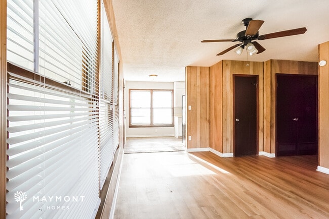 211 Griffin Cir