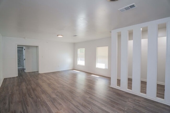 Photo - 7800 Choctaw Rd Unit Apt. 2