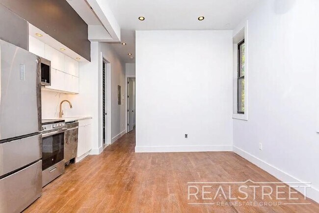 Photo - Spacious 3-Bedroom Apartment with Modern Finishes in Prime Bushwick Unit 2C