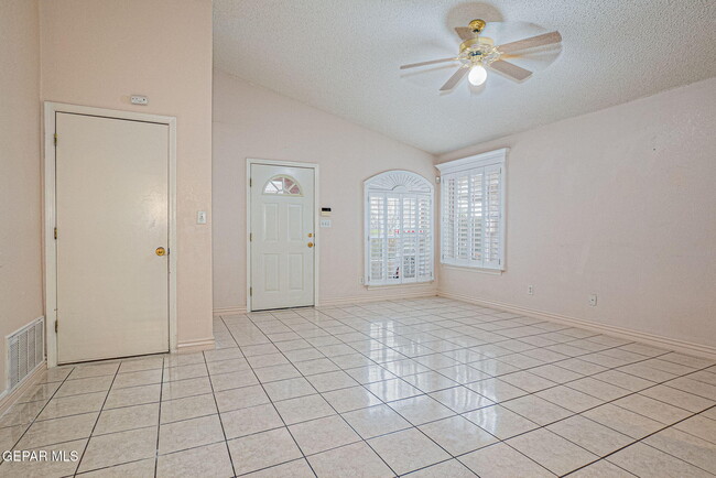 Photo - 11621 Maquitico Ct