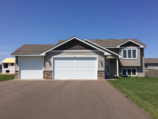 Photo - 1061 Taft St S