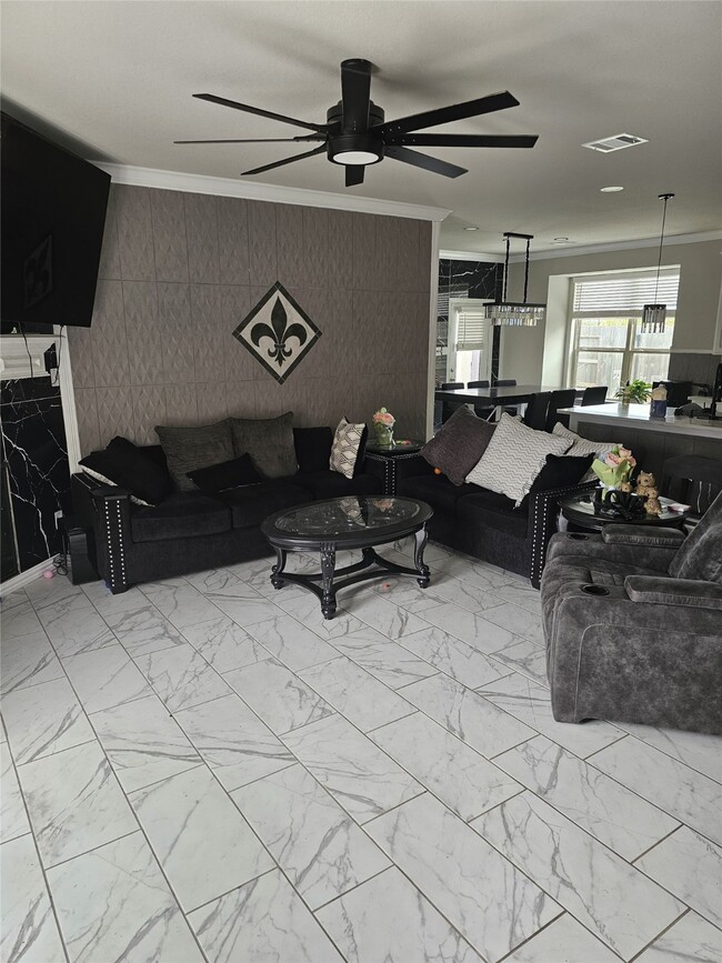 Photo - 100 Wedgewood Trce Ln