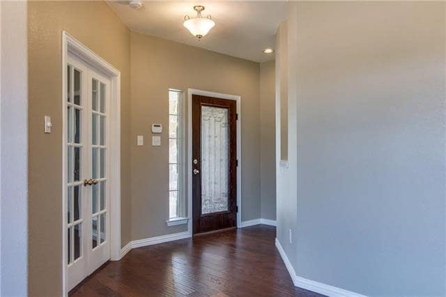 Photo - 1404 Bluebird Dr
