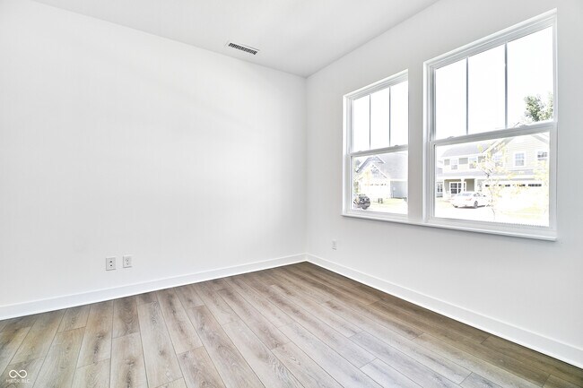 408 Eisenhower St