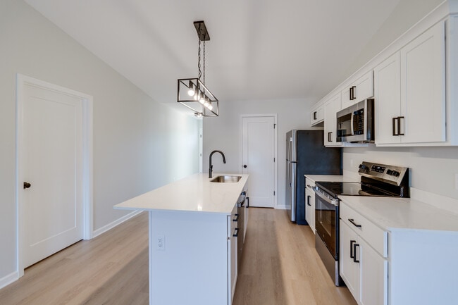 8096 Memorial Hwy Unit 8096
