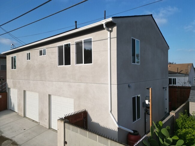 Building Photo - 11235 S Hobart Blvd Rental