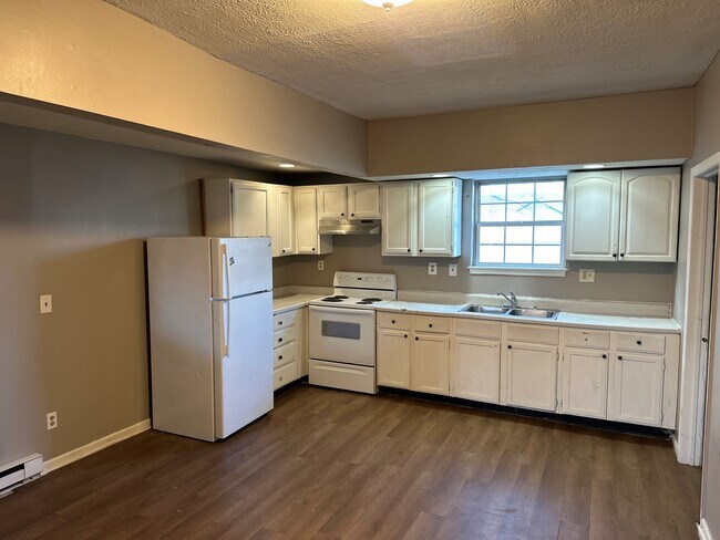 Photo - 775 Campbell Ave Unit 775