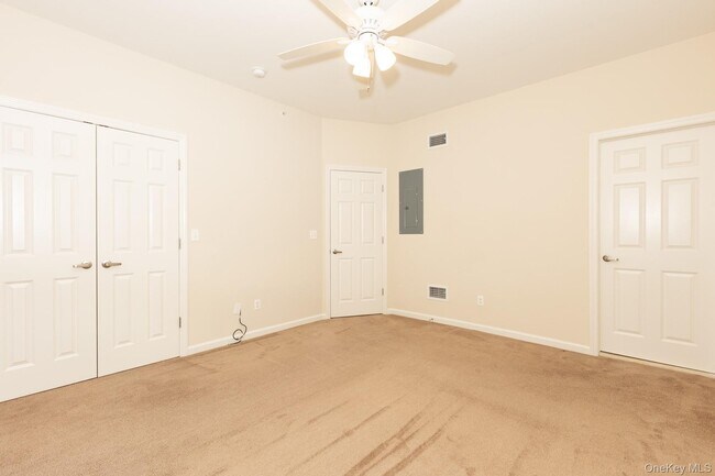 1-4 Grace Ln