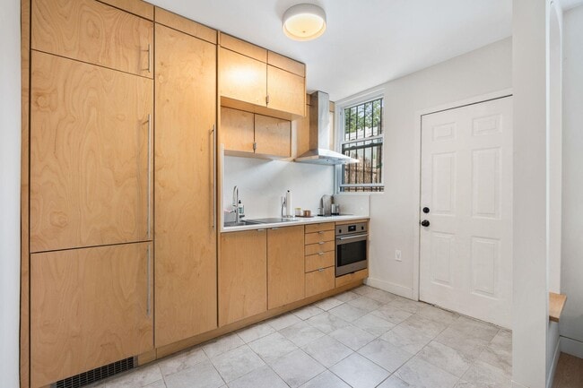 Photo - 320 67th St Unit 1