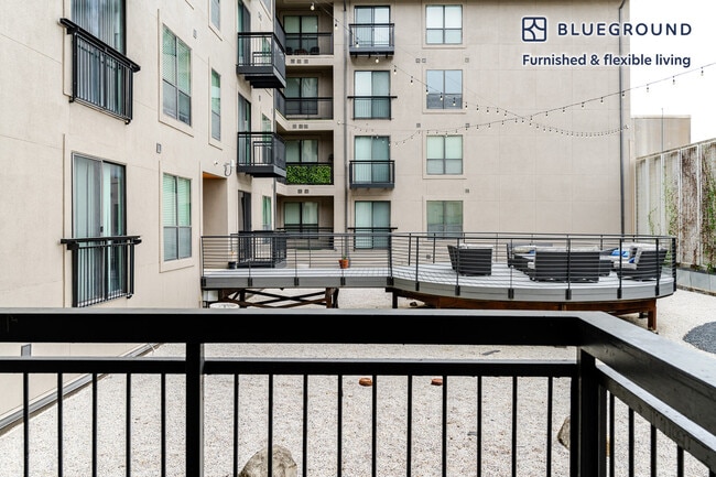 Photo - 11501 Century Oaks Terrace Apartamento Unidad FL3-ID304