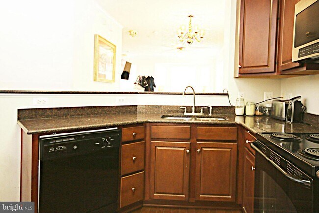 Tranquilo Lavaplatos - 5525 Lanier Ave Unidad 357