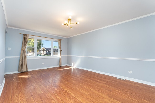 Photo - 544 Garfield Ave