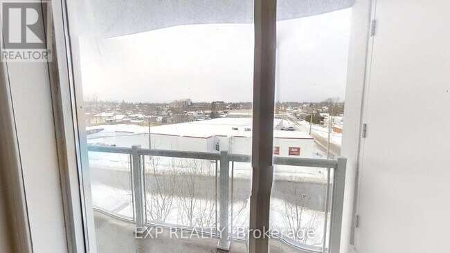 Photo - 95 Barrie Rd