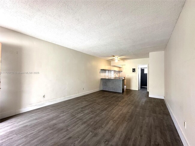 Photo - 644 Meridian Ave Condo Unit 11