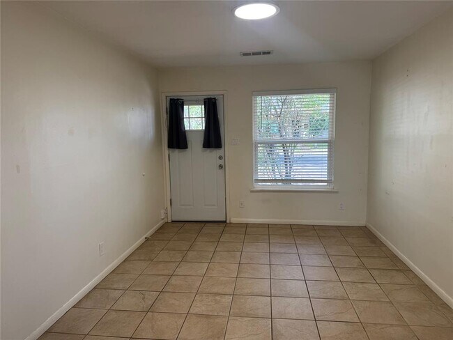 Photo - 8017 Tisdale Dr