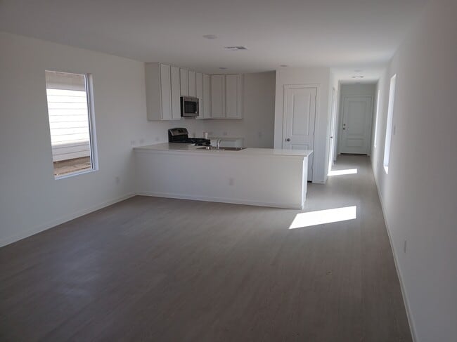 Photo - 7634 Barcelo Way