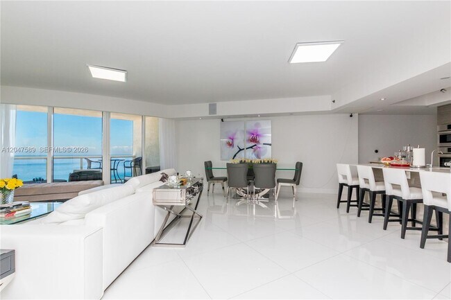 Photo - 17201 Collins Ave Unidad 1807