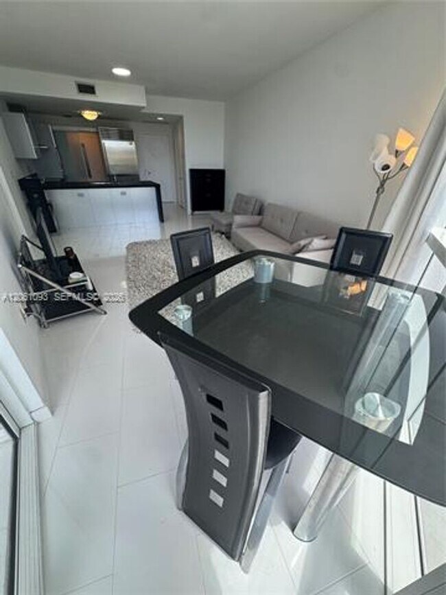 Photo - 18201 Collins Ave