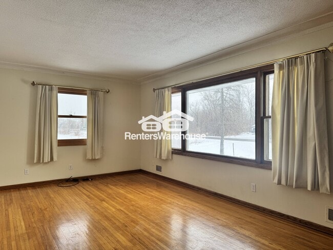 Photo - 8225 20th Ave N