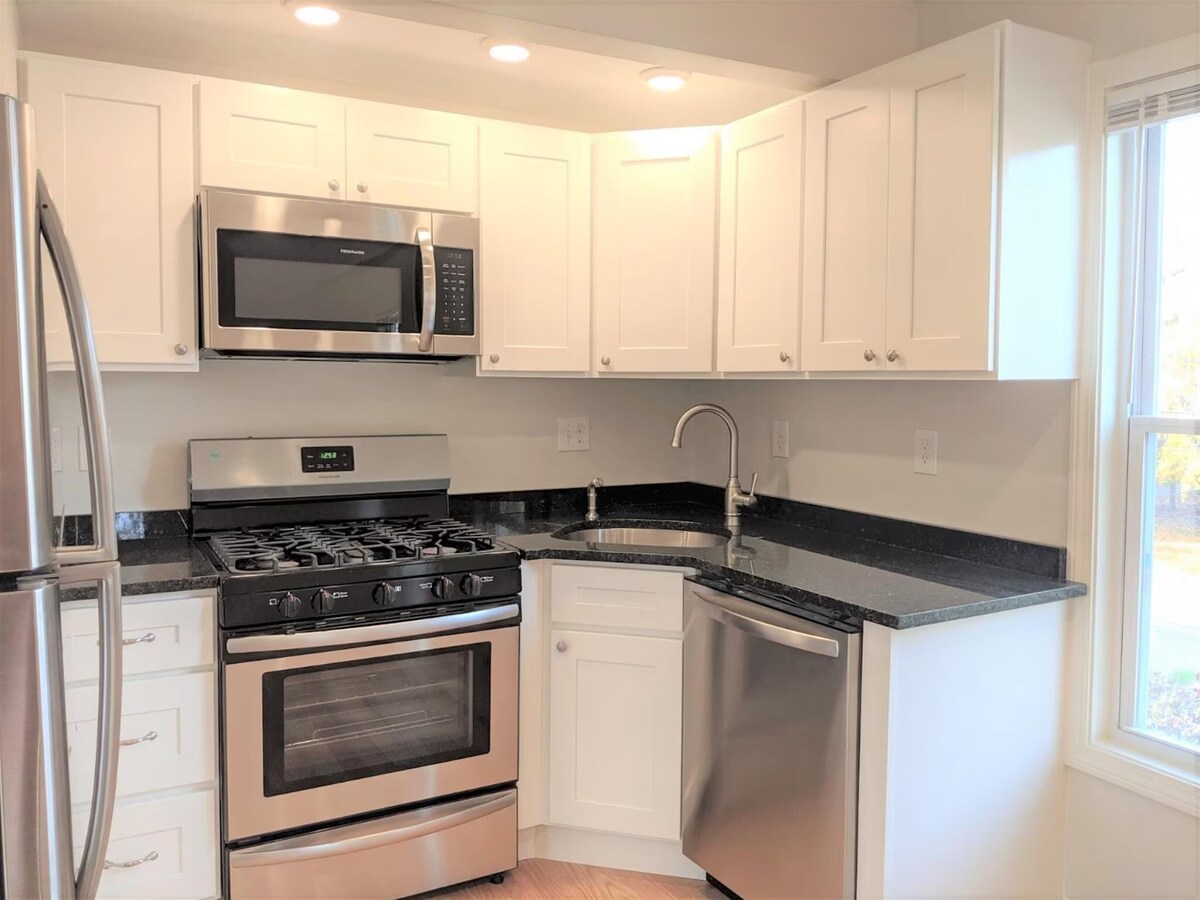 Photo - 44 Cogswell Ave Apartments Unit 2