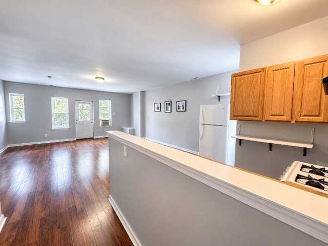 Photo - Spacious 2-Bedroom Third-Floor Apartment in Ogontz