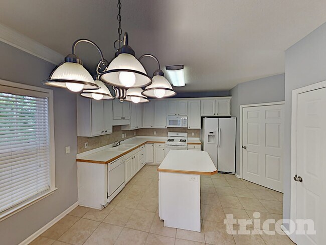 Photo - 4047 Heritage Crossing Point SW