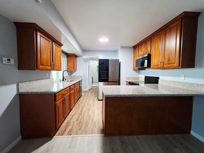 Photo - Updated 3 bed 2.5 bath home in Playmor – The Heart of UTC!