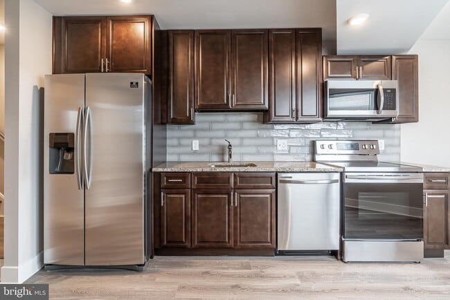 Building Photo - 421 N 39th St Unit C