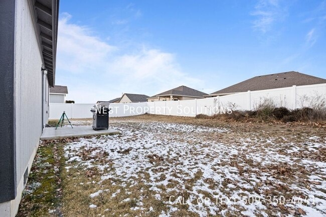 Photo - 413 S Trillium Wy