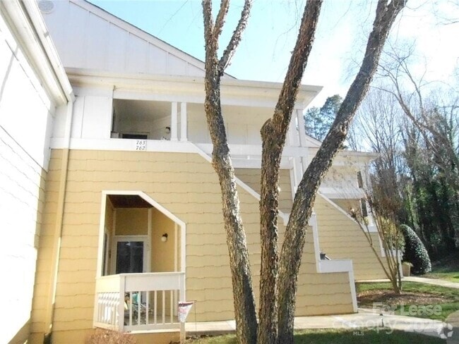 Building Photo - 763 Southwest Dr Rental