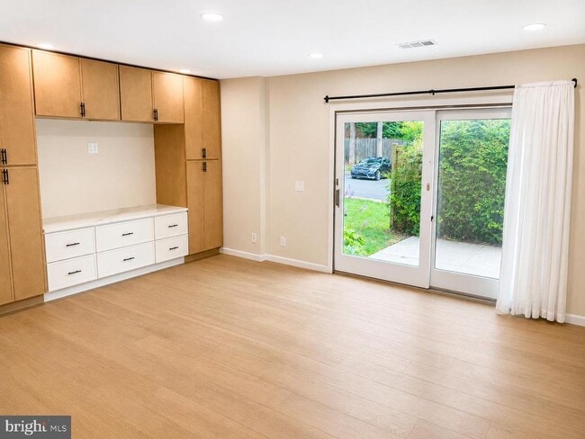 Photo - 2480 Glengyle Dr Unit 188