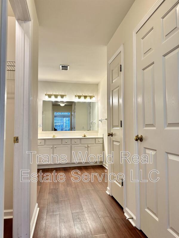 Photo - 8595 River Walk Landing