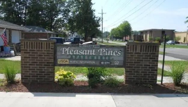 Photo - 120 N Pleasant St