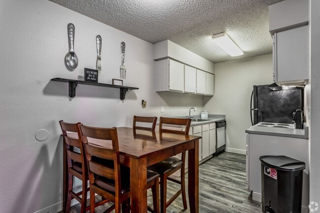 Cimarron Apartments