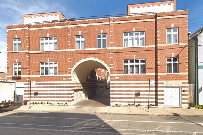 Photo - 2429 N Clybourn Ave