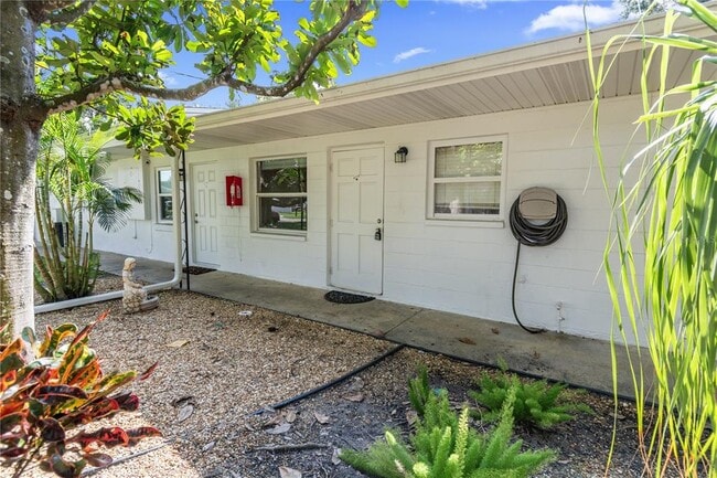 Photo - 6775 49th Ave N