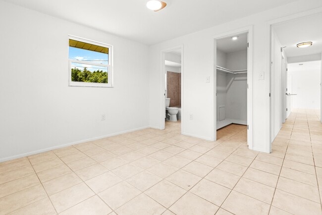 Photo - 1057 Tropical Ave NW