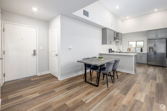 2BR, 2BA - 1132SF - Dining Room