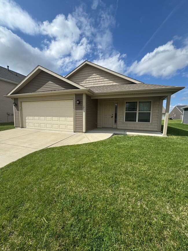 3 Bedroom Single Family Home - 3 Bedroom Single Family Home