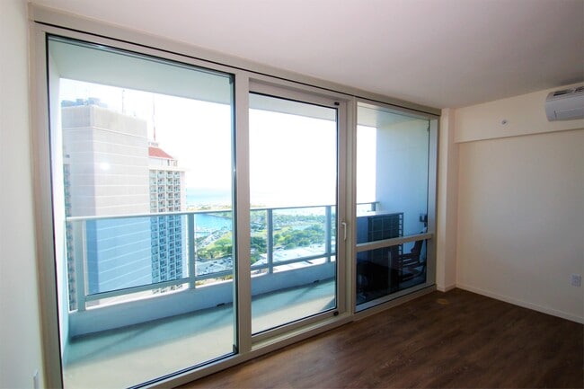 Photo - 1631 Kapiolani Blvd