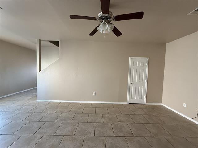 Photo - 704 E College St