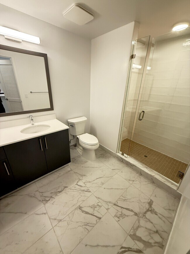 Photo - 2523 NE 183rd St Unit A5